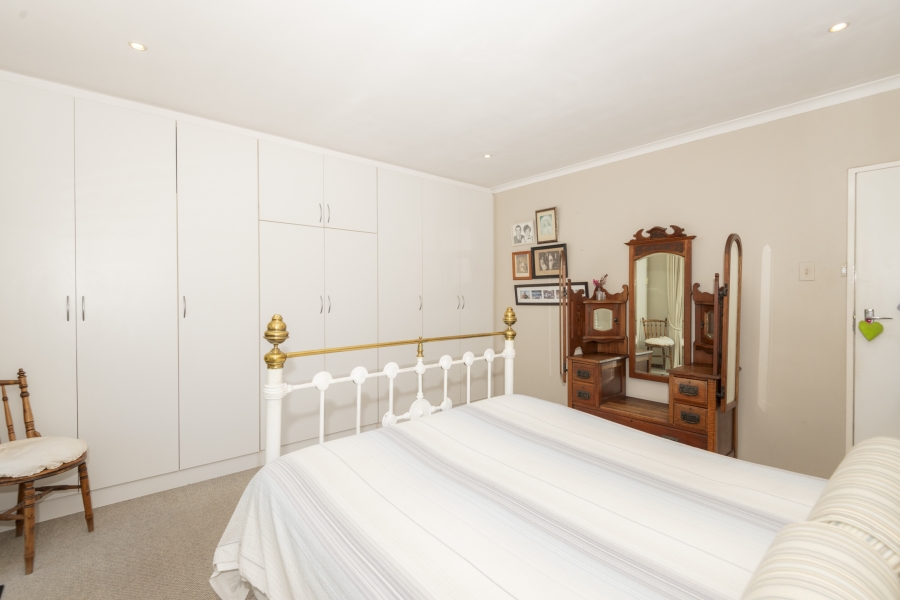 4 Bedroom Property for Sale in Middedorp Western Cape